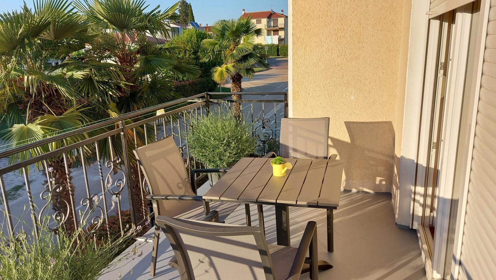 Apartments Kivi Novigrad Istria Exterior foto